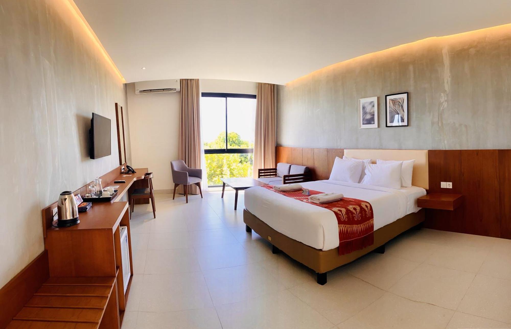 Kambaniru Beach Hotel And Resort Waingapu Buitenkant foto